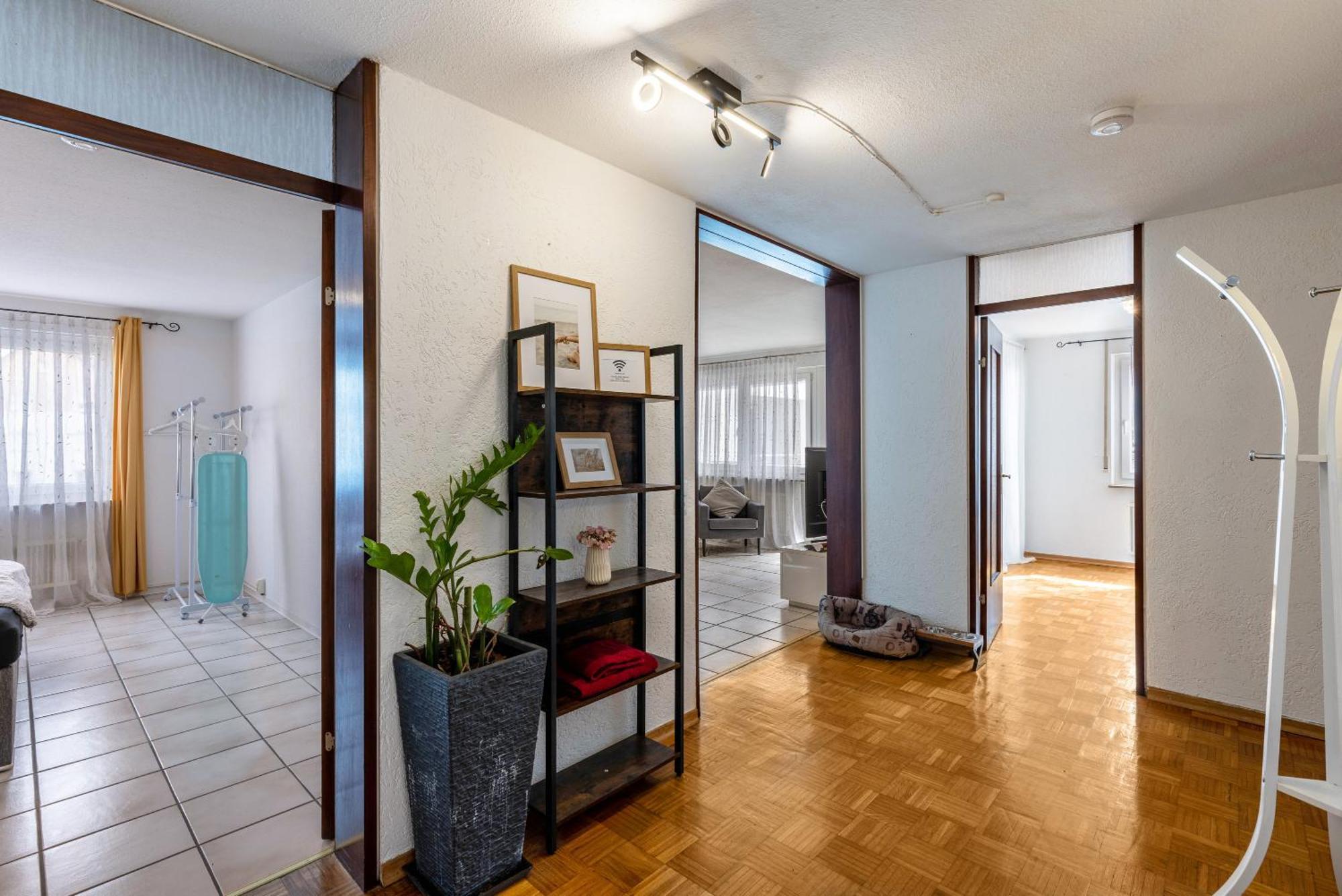Apartment 3 Zimmerwohnung In Zentraler Lage *